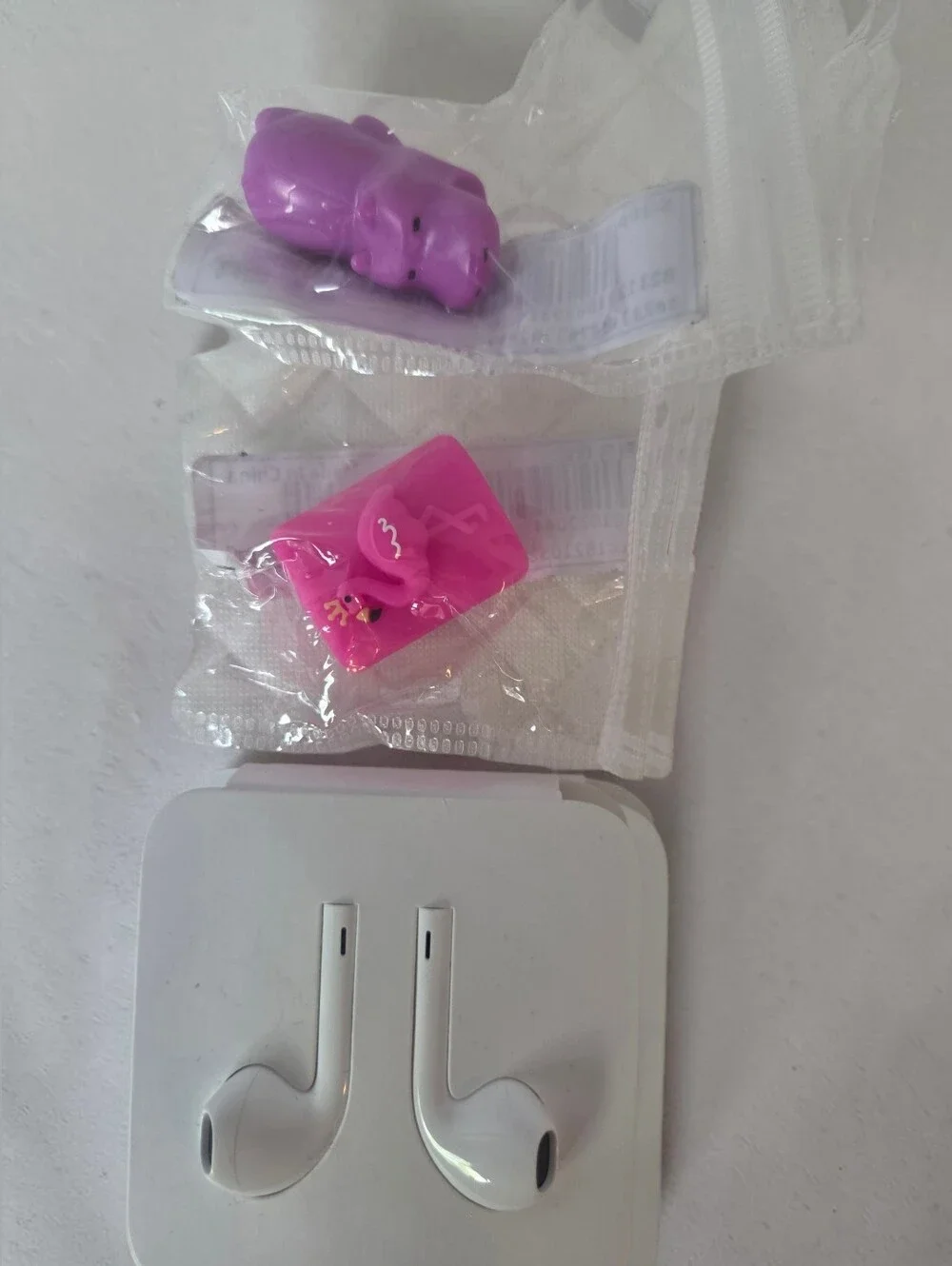 White Earbud Headphones with Cable Clips